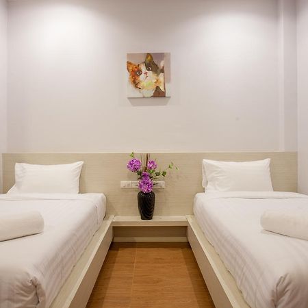 Lin House Hotel Thalang Buitenkant foto