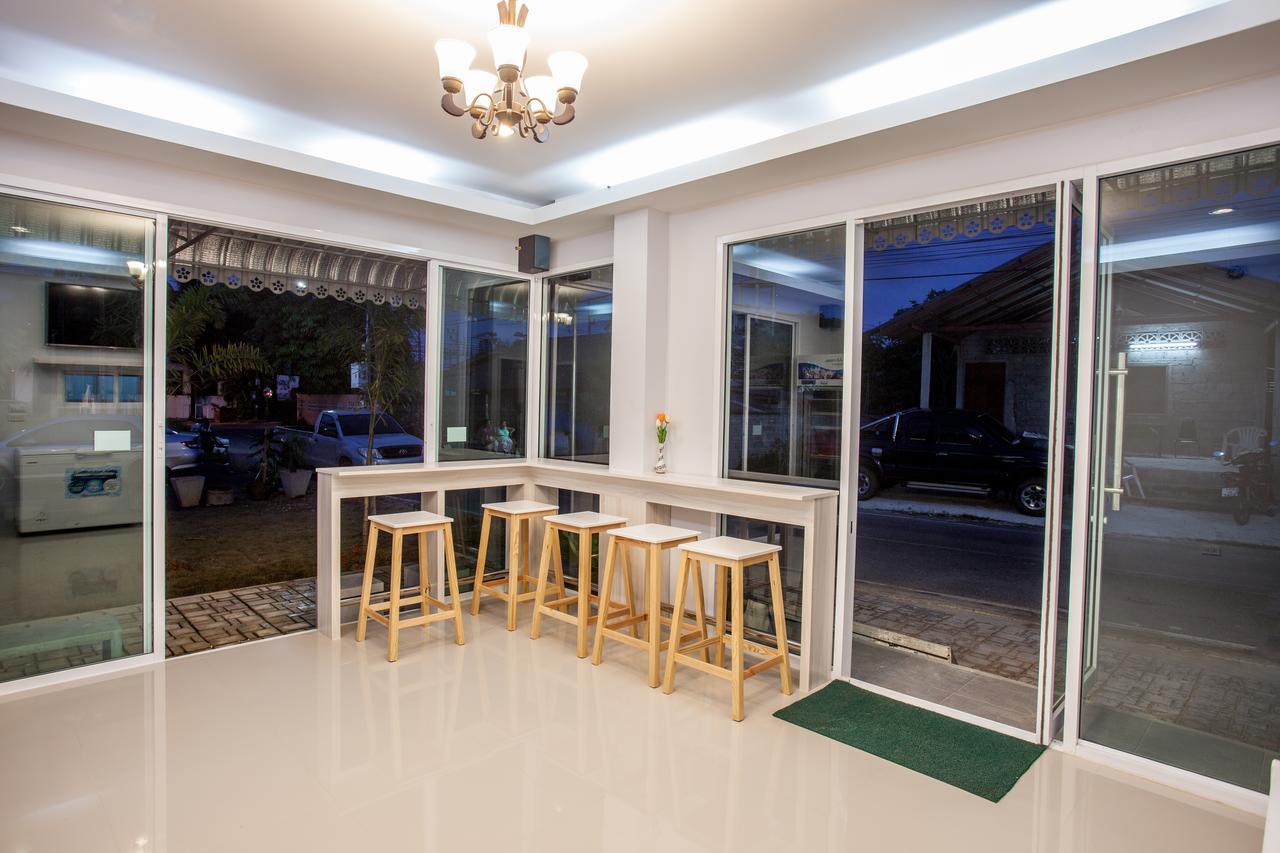 Lin House Hotel Thalang Buitenkant foto